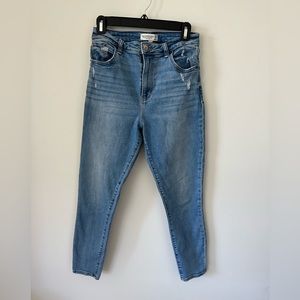 Abercrombie Super Skinny High Rise Ankle Jean